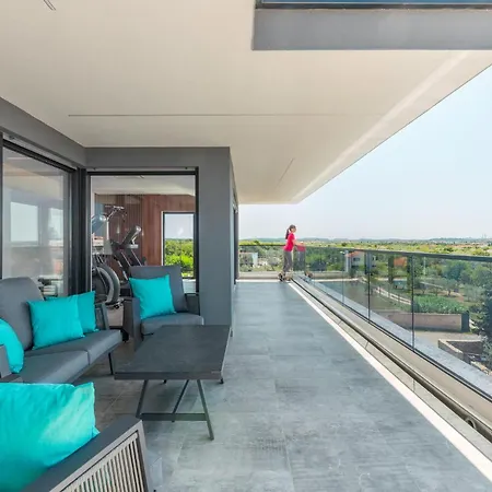 Holiday home In With House Sea View Fazana