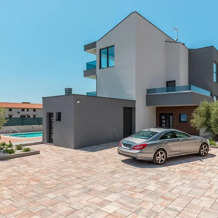 In With House Sea View Fazana